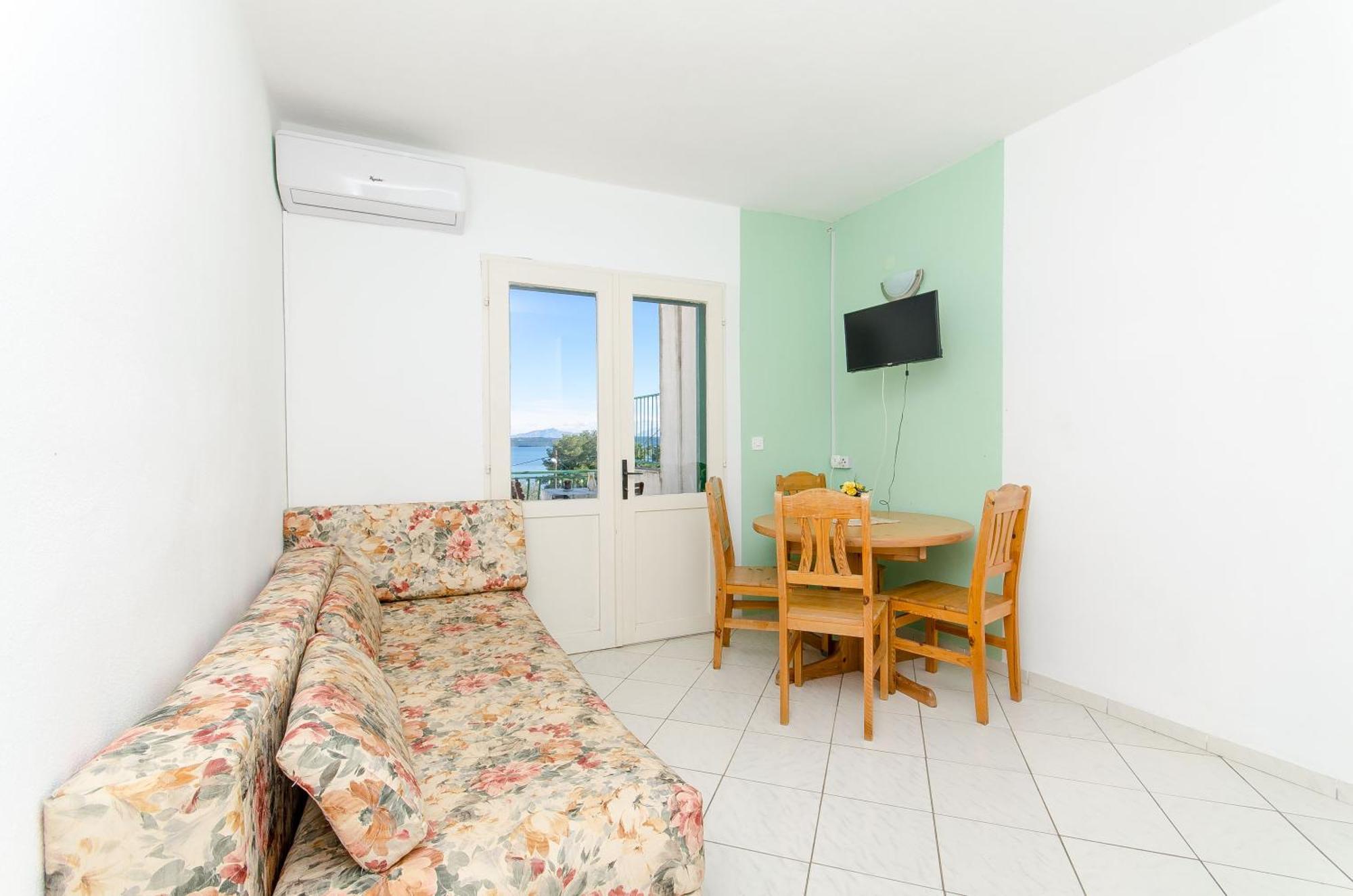 Apartments Laguna Stomorska Zewnętrze zdjęcie